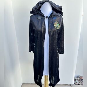 Harry Potter Hogwarts Black Hooded Cape with Embroidered Crest